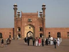 Valentine's Day: ਪਾਕਿਸਤਾਨ ਤੋਂ ਈਰਾਨ ਤੱਕ... ਕਿਹੜੇ ਦੇਸ਼ਾਂ ਵਿੱਚ ਵੈਲੇਨਟਾਈਨ ਡੇ ਨਹੀਂ ਮਨਾਇਆ ਜਾਂਦਾ? ਜਾਣੋ