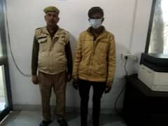 हापुड़: हैवानियत की सारी हदें पार! पति ने पत्नी को निर्वस्त्र कर जमकर पीटा, वीडियो भी बनाया