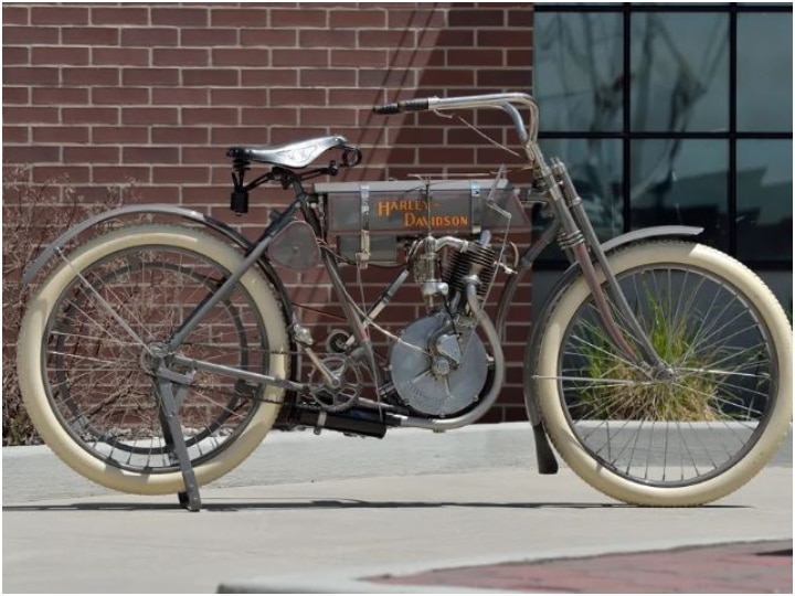 Harley Davidson A vintage bike of Harley Davidson auctioned in