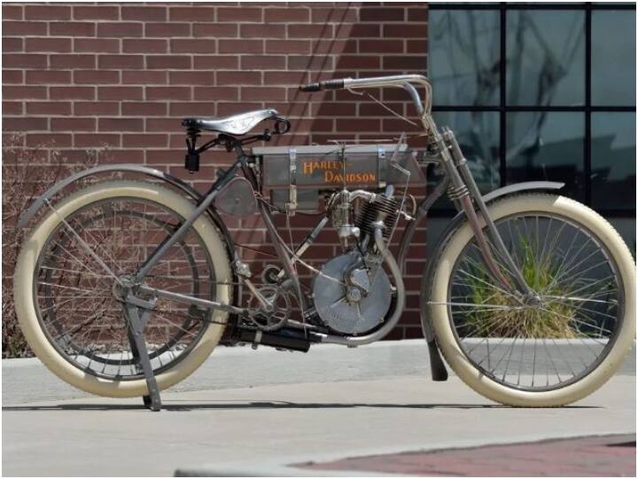 Harley Davidson A vintage bike of Harley Davidson auctioned in America in 7 Crore 73 lakh rupees Harley Davidson: 7.73 करोड़ रुपये में नीलाम हुई हार्ले डेविडसन की यह बाइक, बनी दुनिया की सबसे महंगी मोटरसाइकल