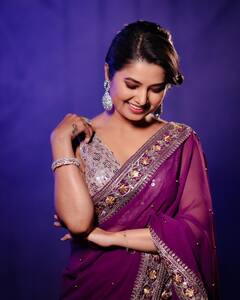 Prajaktta Mali: प्राजक्तानं शेअर केले खास लूकमधील फोटो; म्हणाली, 