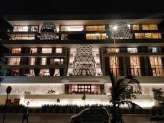 Isha Ambani House Inside Pics: ईशा अंबानी के बंगला का इंटीरियर देख उड़ जाएंगे होश, चांदी के बर्तन में परोसा जाता है खाना