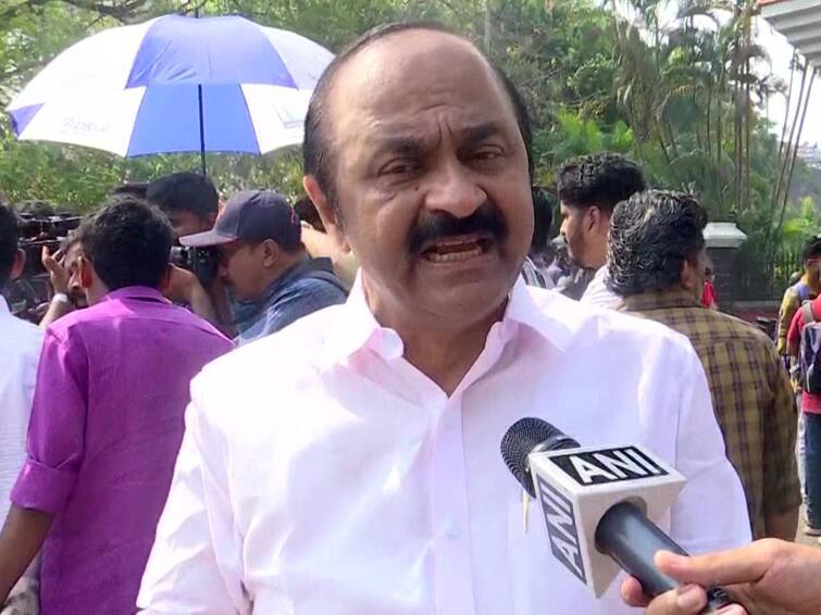 Pinarayi Vijayan Government Worse Than Pick-Pockets, Alleges Kerala Opposition Leader Pinarayi Vijayan Government Worse Than Pick-Pockets, Alleges Kerala Opposition Leader