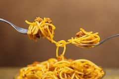 Junk Food : துரித உணவுகளை தொடர்ந்து சாப்பிடுவதனால் ஏற்படும் உடல் ரீதியான பிரச்சினைகள்