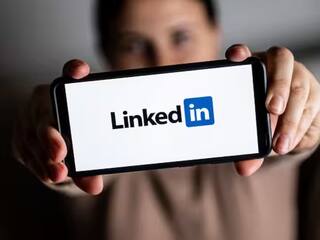 LinkedIn Layoffs: ৬০০-র বেশি লোক ছাঁটাই, এবার এই কোম্পানিতে হাহাকার !