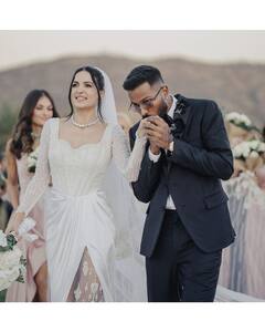 Hardik Pandya Natasha Wedding: वैलेंटाइन्स डे पर नताशा स्टेनकोविक के साथ दोबारा शादी के बंधन में बंधे हार्दिक पांड्या, देखिए तस्वीरें