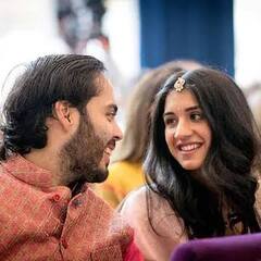 Unseen Pics: शादी से पहले ही अंबानी परिवार के छोटे बेटे के साथ खुलेआम रोमांस करती हैं होने वाली बहू रानी राधिका मर्चेंट