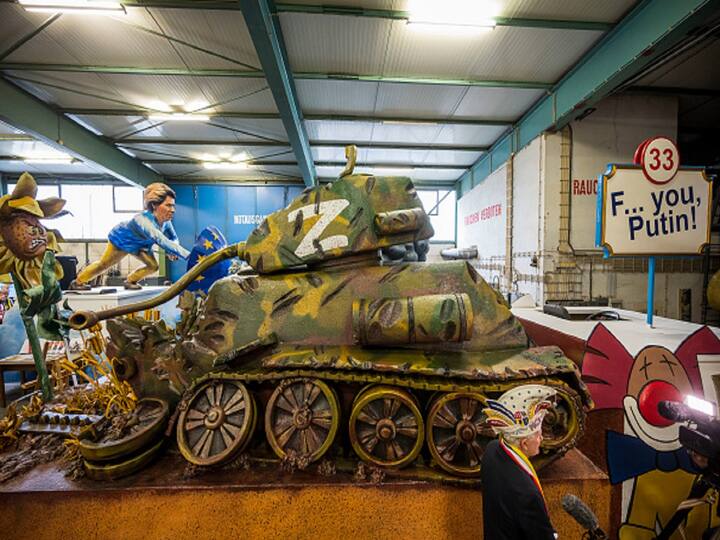A float depicting a Russian tank and Ukrainian wheat with the message 'F... you, Putin'.  (Image Source: Getty)