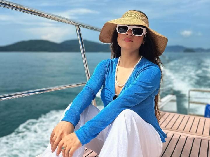Yeh Hai Mohabbatein Actress Krishna Mukherjee is enjoying her Bachelorette Party In Thailand शादी से पहले थाईलैंड में बैचलरेट पार्टी एंजॉय कर रहीं TV की ये हसीना, Aly Goni के साथ भी जुड़ चुका है नाम