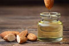Almond oil : முகத்தை பராமரிக்க உதவும் பாதாம் எண்ணெய்... சில நன்மைகள்...
