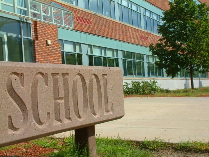​Why army schools are different from normal schools what makes them special Known in Detail ​Army Schools: क्यों आम स्कूलों से अलग होते हैं आर्मी स्कूल, कौन सी चीज उन्हें बनाती है बेहद खास