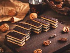 Crunchy Chocolate: घर में बना सकते हैं यह शानदार चॉकलेट रेसिपी, एक बार खाएंगे तो बार-बार खाने का करेगा मन