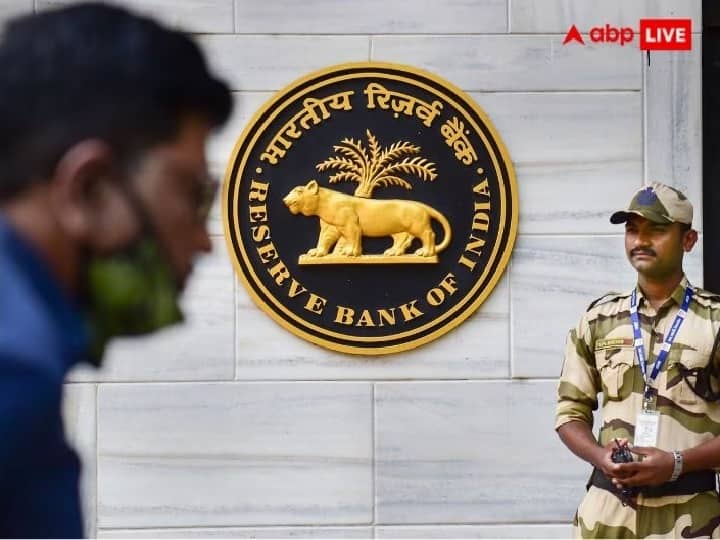 RBI Bank grants approval 32 entities for payment aggregator licence RBI Approval: देश में ऑनलाइन पेमेंट की सुविधा दे रही ये कंपनी, RBI ने 32 एग्रीगेटर्स को दी सैद्धांतिक मंजूरी
