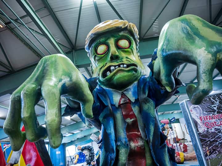 Germany is preparing to celebrate Mainz Carnival 2023, one of the largest carnival celebrations in the world, with a focus on political and literary comedy and criticism.  (Image Source: Getty)