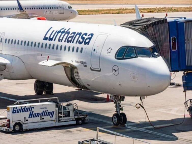 Lufthansa Flights Cancelled Due to IT system failure Disruption at Airlines Worldwide Lufthansa Flight Cancelled: లుఫ్తాన్సా ఎయిర్‌ లైన్స్‌లో సాంకేతిక లోపం, అంతర్జాతీయంగా నిలిచిన సేవలు