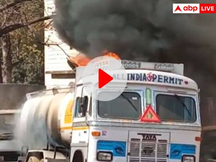 fire broke out in petrol tanker parked near Old Oil Depot under Burmamines police station in Jamshedpur Jharkhand Watch: जमशेदपुर में ओल्ड तेल डिपो के पास पेट्रोल टैंकर में लगी आग, धू-धू कर जलने लगा टैंकर, देखें ये वीडियो