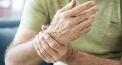 रोज सुबह नाश्ते  में एक कटोरी खाएं दलिया...इन 7 समस्याओं को दूर भगाएं