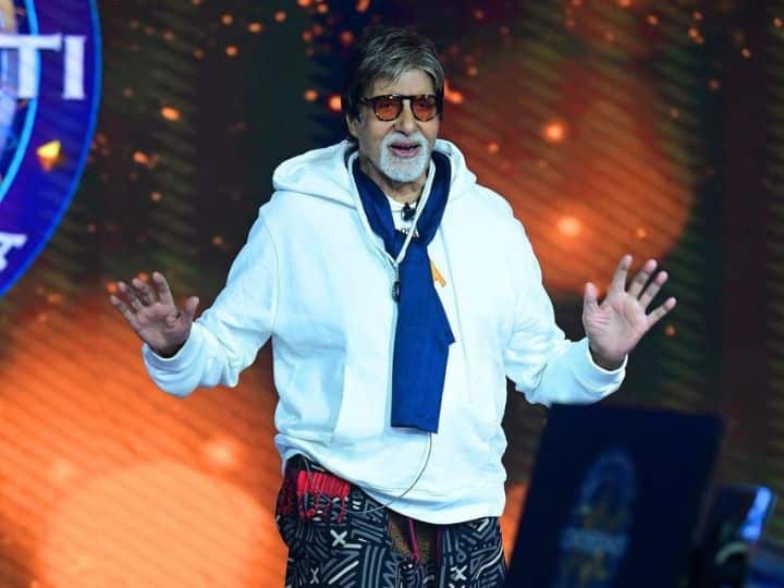 Amitabh Bachchan Video: अमिताभ बच्चन ने फॉलो किया 'टम टम' सॉन्ग ट्रेंड! वायरल हुआ बिग बी का ये वीडियो Amitabh Bachchan follow enemy movie tum tum song trend watch video here Amitabh Bachchan Video: अमिताभ बच्चन ने फॉलो किया 'टम टम' सॉन्ग ट्रेंड! वायरल हुआ बिग बी का ये वीडियो
