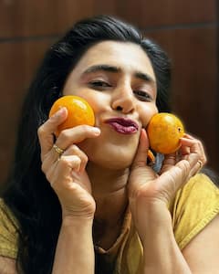 Intinti Gruhalakshmi Kasthuri: ఈ ఆరెంజ్ లు చాలా స్పెషల్ అంటోన్న గృహలక్ష్మి