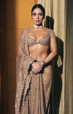 Bhumi Pednekar: ਭੂਮੀ ਪੇਡਨੇਕਰ ਨੇ ਟਾਈਟ ਤੇ ਡੀਪ ਨੇਕ ਬਲਾਊਜ਼ 'ਚ ਕਰਵਾਇਆ ਬੋਲਡ ਫੋਟੋਸ਼ੂਟ, ਤਸਵੀਰਾਂ ਦੇਖ ਕੇ ਯੂਜ਼ਰਸ ਨੇ ਲਗਾਈ ਕਲਾਸ