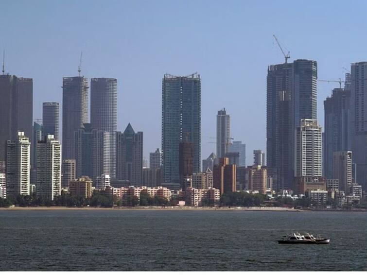 Mumbai among cities facing biggest threat as global sea levels rise  warns UN agency World Meteorological Organization जगभरातील किनारपट्टी भागातील शहरांसाठी धोक्याची घंटा, मुंबईचा काही भाग पाण्याखाली जाण्याचा अंदाज