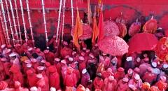 Purandar : रंगांची शिंपण अन् लाखो भाविक; श्रीनाथ म्हक्सोबाच्या यात्रेची वाजत गाजत सांगता