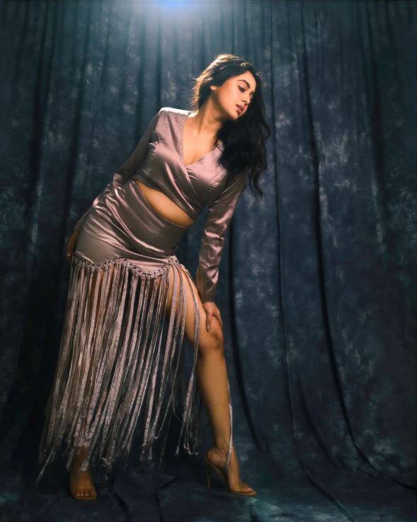 What do you think of the Bigg Boss 15 winner's latest look?