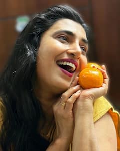 Intinti Gruhalakshmi Kasthuri: ఈ ఆరెంజ్ లు చాలా స్పెషల్ అంటోన్న గృహలక్ష్మి