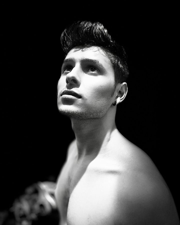 वीकिपीडिया पर मौजूद जानकारी के मुताबिक, नीतीश भलूनी एक वॉइस आर्टिस्ट रहे हैं, हालांकि, उनकी एजुकेशन को लेकर कोई जानकारी नहीं है.