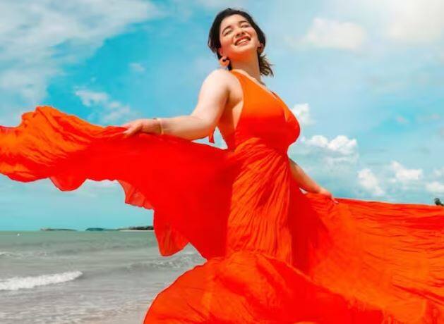 ਸਾਰਾ ਤੇਂਦੁਲਕਰ ਇੱਕ ਸੋਸ਼ਲ ਮੀਡੀਆ ਪ੍ਰਭਾਵਕ ਵੀ ਹੈ।