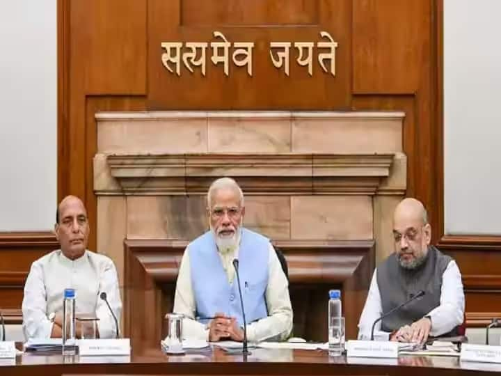 PM Modi Cabinet Meeting Decision Anurag Thakur Vibrant Villages Cooperation Commitee Modi Cabinet Decision: मोदी कैबिनेट का अहम फैसला, बनाई जाएगी 2 लाख सहकारिता समिति, वाइब्रेंट विलेज प्रोग्राम को भी मंजूरी