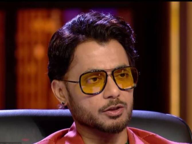 Shark Tank India S2: 'What A Freakin Mess' Anupam Mittal Takes A Dig At  Denim Brand