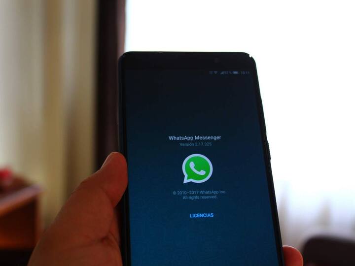 WhatsApp Update adds new way to save your disappearing messages WhatsApp Update: ఇకపై వాట్సాప్‌లో ఆ మెసేజ్‌లను సేవ్ చేసుకోవచ్చు - సరికొత్త ఫీచర్ వచ్చేసింది