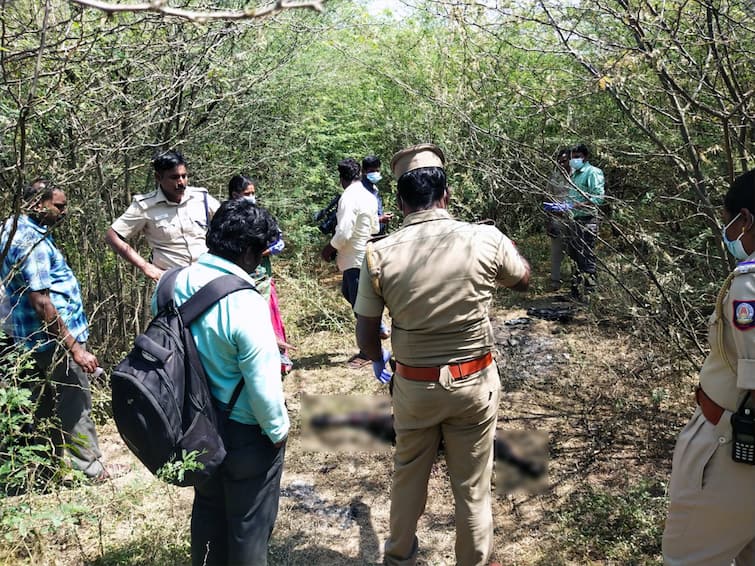 Villupuram The body of a teenager was recovered after being dumped on the bank of a lake on the side of Viratikuppam National Highway Crime: விழுப்புரத்தில் பரபரப்பு - தேசிய நெடுஞ்சாலைyயில் எரிந்த நிலையில் வாலிபர் சடலம் மீட்பு