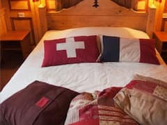 Hotel Arbez: सिर एक देश में तो पैर होगा दूसरे देश में, इस होटल की खासियत जानकर चौंक जाएंगे आप