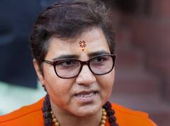 मध्य प्रदेश: साध्वी प्रज्ञा ने कांग्रेस नेताओं को दी कीड़े-मकोड़ों की संज्ञा, मल्लिकार्जुन खरगे के बयान पर भड़कीं सांसद