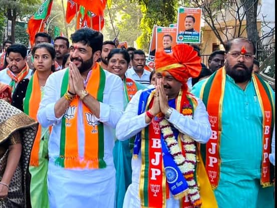 Pune Bypoll election : भाजपला मोठा धक्का! कसब्याच्या किंगमेकरची 'या' कारणानं प्रचारातून माघार Maharashtra Pune Bypoll Election bjp mp girish bapat will not campaign for kasba vidhan sabha by election Pune Bypoll election : भाजपला मोठा धक्का! कसब्याच्या किंगमेकरची 'या' कारणानं प्रचारातून माघार