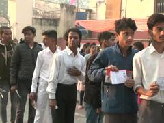 यूपी बोर्ड परीक्षा में नकल पर अंकुश लगने के बाद दिखा बड़ा असर, 4 लाख छात्रों ने छोड़ा एग्जाम