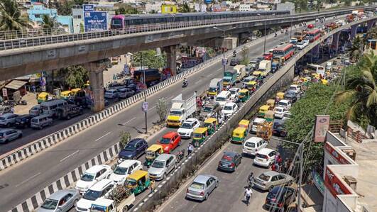 Bengaluru city center ranked second slowest to drive in the world: Study most congested city: ટ્રાફિક ગીચતાની દ્રષ્ટિએ ભારતનું આ જાણીતું શહેર વિશ્વમાં છે બીજા ક્રમે, 10 મિનિટનું અંતર કાપતાં લાગે છે આટલો સમય