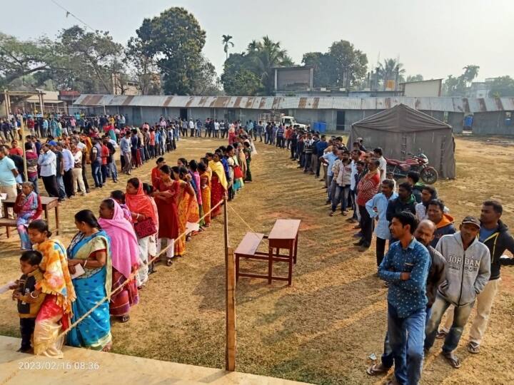 Tripura Election 2023: वोटिंग के दिन चुनाव आयोग ने थमाया बीजेपी-कांग्रेस को नोटिस, जानें क्या है मामला Tripura Assembly Election 2023 election commission sends notice over Model Code of Conduct Tripura Election 2023: वोटिंग के दिन चुनाव आयोग ने थमाया बीजेपी-कांग्रेस को नोटिस, जानें क्या है मामला