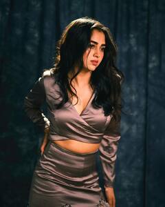 Tejasswi Prakash Bold Look: ટીવીની 'નાગિને' ક્રોપ ટોપ સાથે પહેર્યું ટાઇટ મિની સ્કર્ટ, ફેન્સ થયા કાયલ