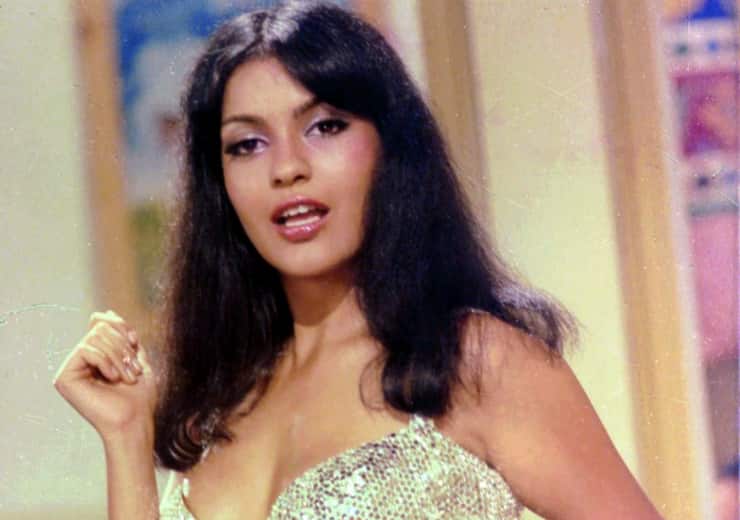Jaw was broken in front of everyone in the party, Zeenat Aman repented after marrying the father of 4 children