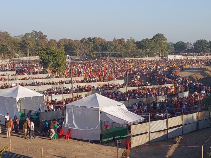 Kubereshwar Dham Sehore Pandit Pradeep Mishra Rudraksh Mahotsav More than 2000 people reached the hospital ANN Kubeshwar Dham Sehore: कुबेश्वर धाम पर हालात बेकाबू, 2000 से अधिक लोग पहुंचे अस्पताल