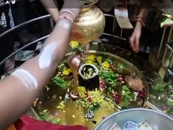 Mahashivratri: मंदिर में सुरक्षा के लिहाज से लगभग 300 पुलिसकर्मी तैनात रहेंगे. 70 से 80 पटवारियों की ड्यूटी भी लगाई गई है. आठ मजिस्ट्रेट तैनात किये जाएंगे. नगर परिषद भी व्यवस्था पर नजर रखेगी.