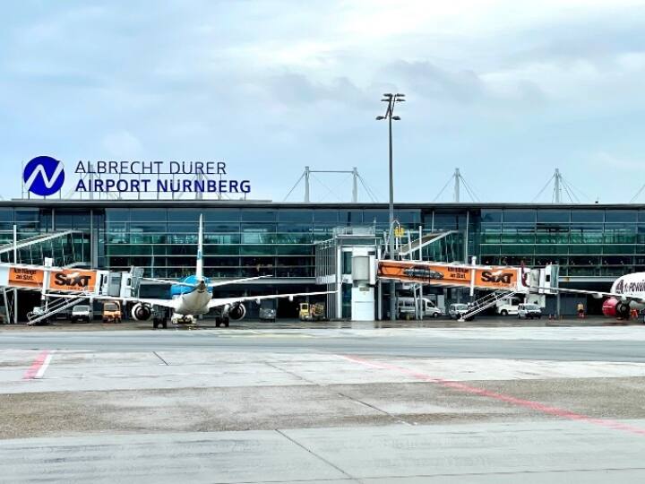 Germany three airport website including Dusseldorf, Nuremberg Dortmund get hacked Germany Airport: हैकर्स की एयरलाइंस पर नजर? लुफ्थांसा में गड़बड़ी के बाद अब जर्मनी के एयरपोर्ट की वेबसाइट में खराबी
