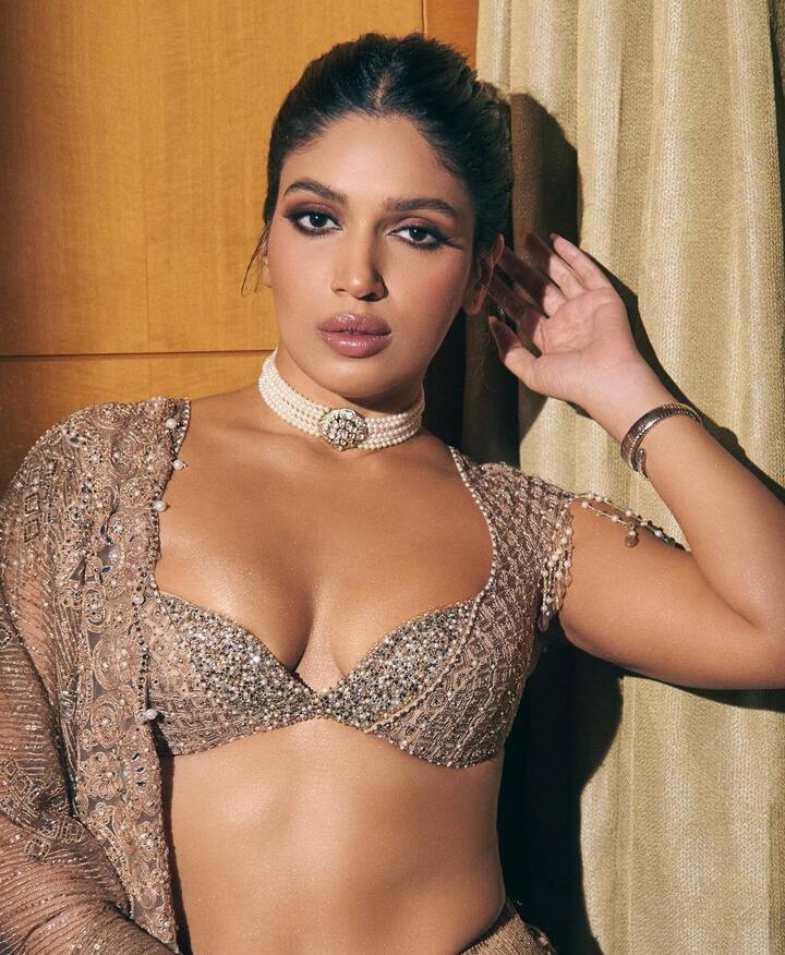 బాలీవుడ్ భామ భూమి పెడ్నేకర్ తన లేటెస్ట్ ఫొటోలు ఇన్‌స్టాగ్రామ్‌లో షేర్ చేసింది. (Image Credits: Bhumi Pednekar Instagram)