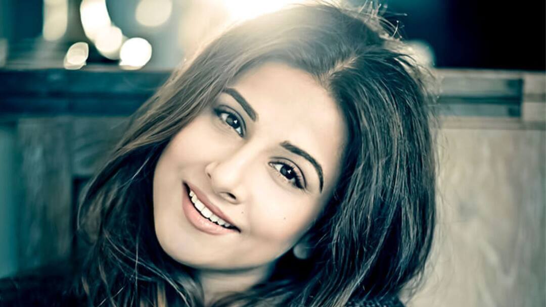 Vidya Balan posted a video on Instagram singing her favorite Bengali song Vidya Balan: কোন বাংলা গান বিদ্য়ার সবচেয়ে পছন্দ? গেয়ে শোনালেন নিজেই