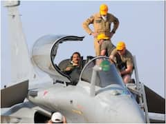 Aero India 2023: बीजेपी के इस सांसद ने राफेल फाइटर जेट में भरी उड़ान, देखिए तस्वीरें