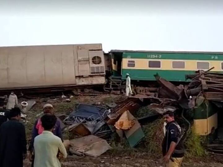 Pakistan train blast Quetta-bound Jaffar Express near peshawar 2 killed more than 2 injured Pakistan Train Blast: पाकिस्तान के जाफर एक्सप्रेस ट्रेन में विस्फोट, दो की गई जान और 4 घायल