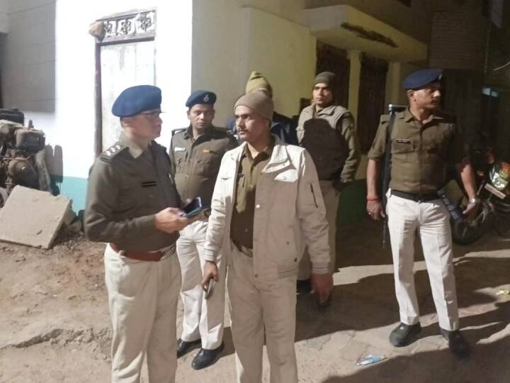 Bihar News: नालंदा में वकील की पिटाई के बाद गला दबाकर हत्या, गर्दन में रस्सी और शरीर पर जख्म के निशान मिले Bihar News: Murder of lawyer in Nalanda After beating rope around the neck and wound marks were found ann Bihar News: नालंदा में वकील की पिटाई के बाद गला दबाकर हत्या, गर्दन में रस्सी और शरीर पर जख्म के निशान मिले